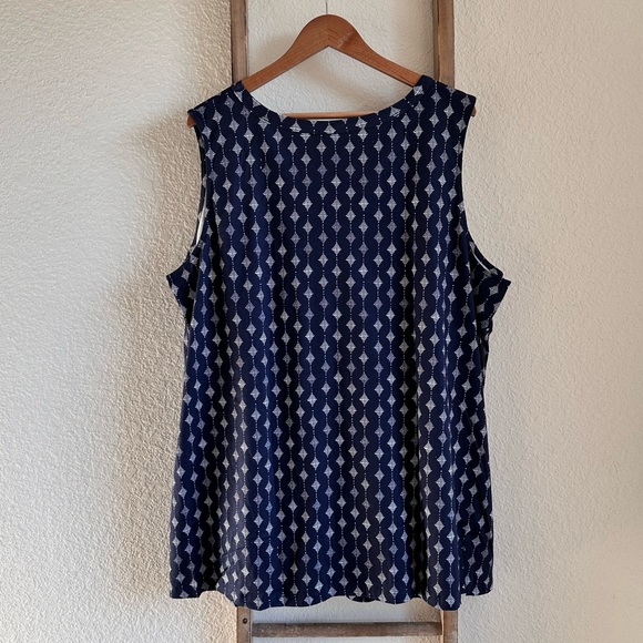 Woman Within Navy Blue/White Printed Sleeveless Top NWT Sz: 3X - Picture 7 of 7